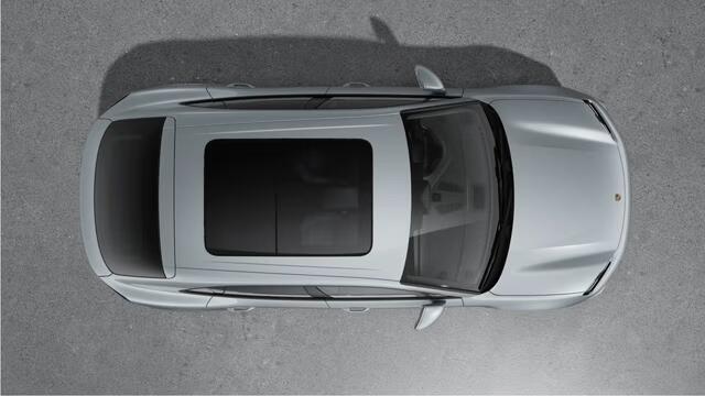 Porsche MACAN 4
