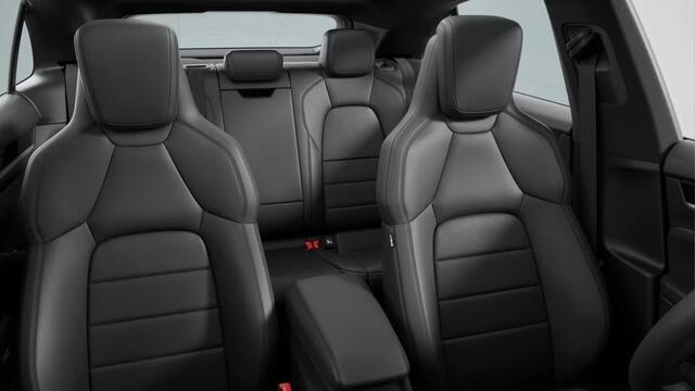 Porsche MACAN 4