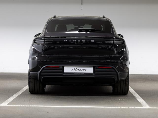 Porsche MACAN 4