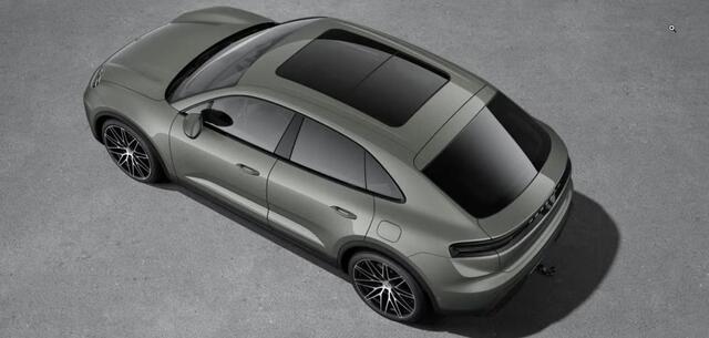 Porsche MACAN 4