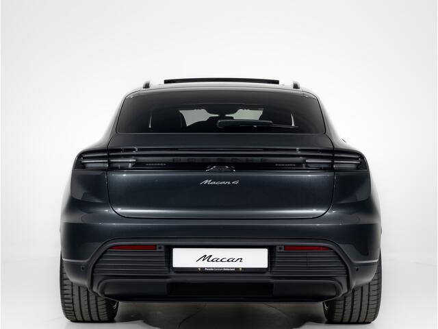 Porsche MACAN 4