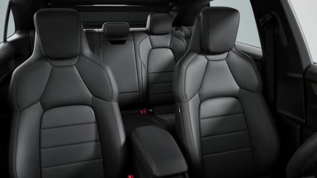 Porsche MACAN 4