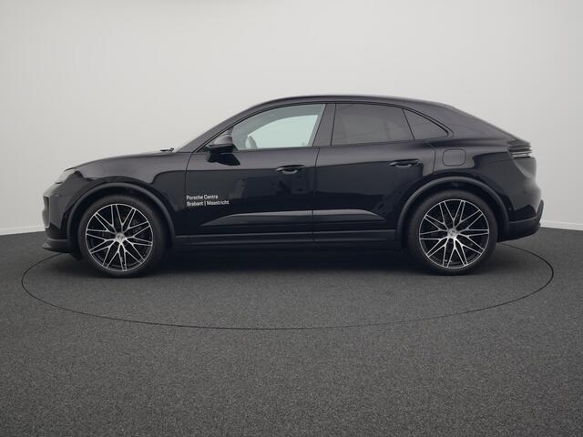Porsche MACAN 4