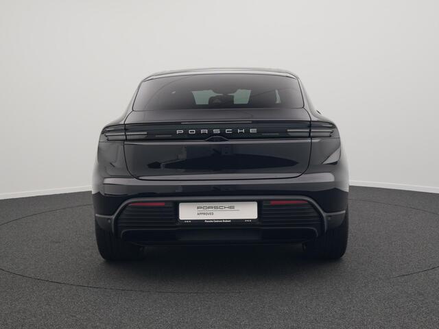 Porsche MACAN 4