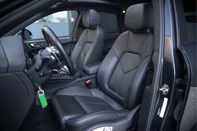 Porsche MACAN 2.0 | Panoramadak | Bose | Luchtvering | PASM | Memory Seats | Camera | Leder Dashboard | Stuurverwarming | Stoelverwarming | Elektrische Achterklep | Navigatie |