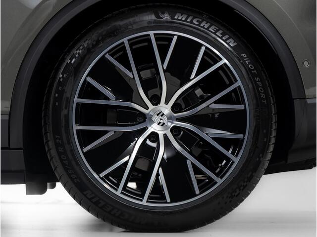 Porsche MACAN 100 kWh