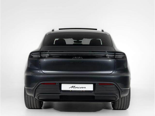Porsche MACAN 4