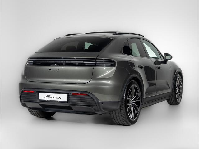 Porsche MACAN 4