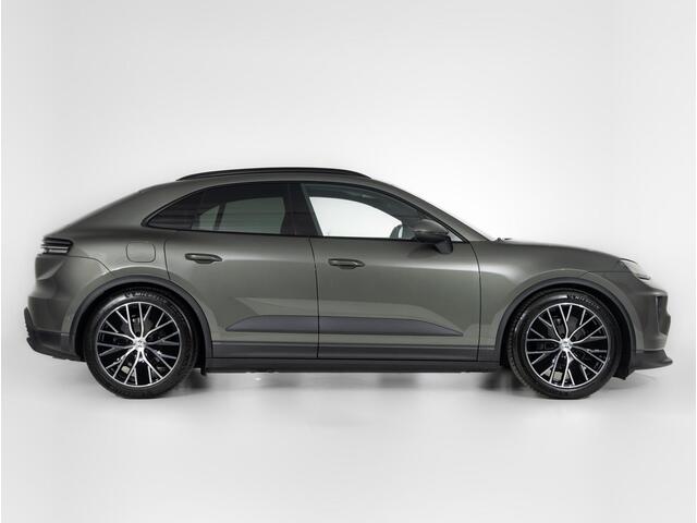 Porsche MACAN 4