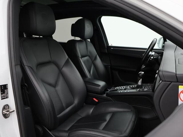 Porsche MACAN 2.0 AUT. FACELIFT MODEL + PANORAMA | LUCHTVERING | 21 INCH | STOELVERW. V+A | CARRERAWIT METALLIC