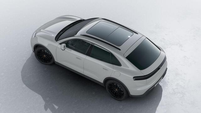 Porsche MACAN 4