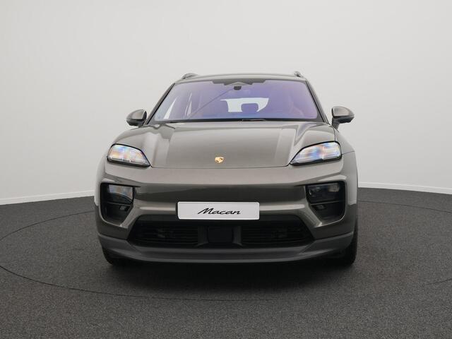 Porsche MACAN 4
