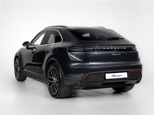 Porsche MACAN 4