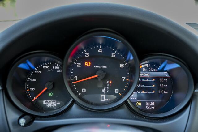 Porsche MACAN 2.0 | Panorama | Bose | Memory | Leder