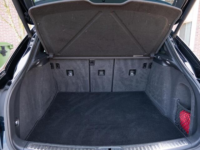 Porsche MACAN 2.0T PDK Aut. NW model | Volleder | 21" LM turbo classic | Panodak | CarPlay | Stoelverw | Parkpack | Trekhaak | Org NL & dealer onderhouden!