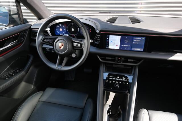 Porsche MACAN 4 100 kWh | Bose | Schuifkanteldak | 14 weg stoelverstelling | Trekhaak | Luchtvering