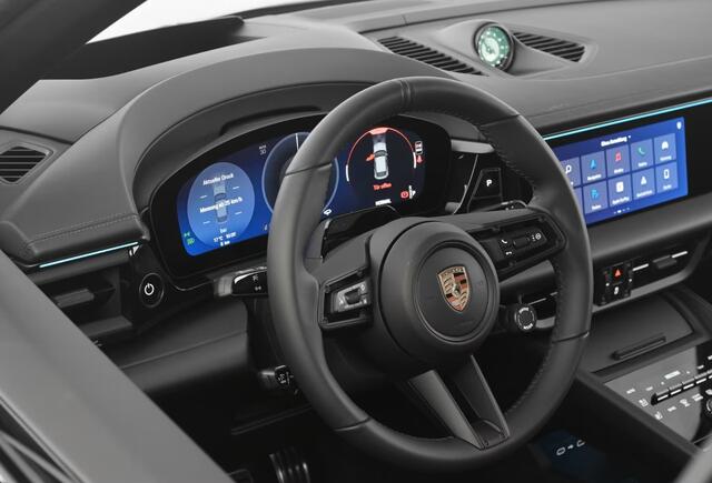 Porsche MACAN GTS 100 KWH Sport Design ACC Pano Matrix PASM 360 Stoelvent SportChrono Headup Achterasb Memory
