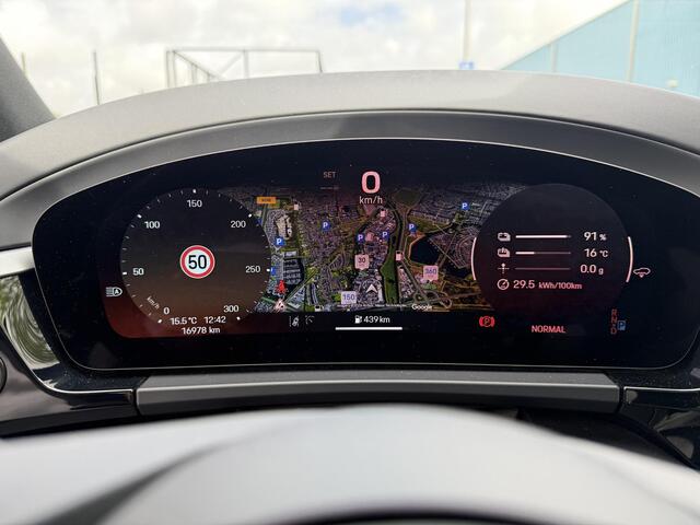 Porsche MACAN 100 kWh Spyder 22 inc l luchtvering l Pano l Matrix Led