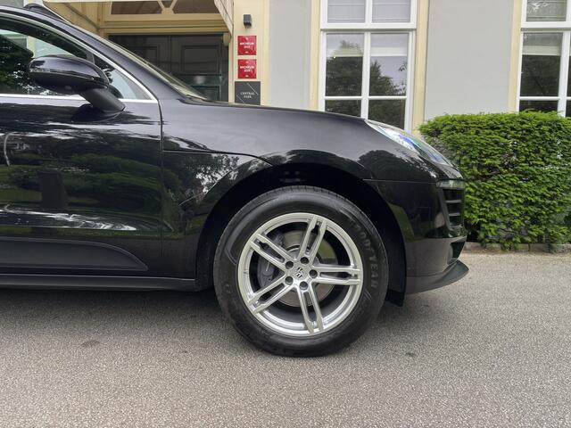 Porsche MACAN 2.0, Pano, CarPlay
