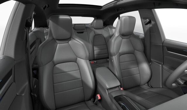 Porsche MACAN 4