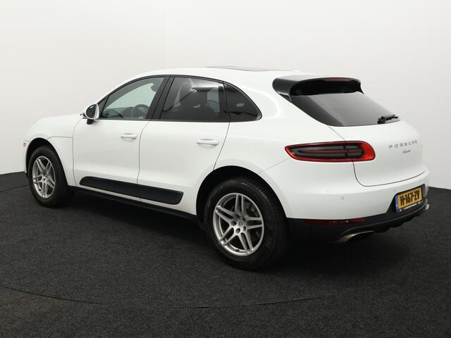 Porsche MACAN 2.0 Apple carplay/android auto, Achteruitrijcamera, Rondomzicht camera, Cruise control, Dakspoiler, Rijstrooksensor, Warmtewerend glas Dit combineert sportiviteit, comfort en pure klasse in één indrukwekkende SUV. Met zijn stijlvolle uitstraling en hoogwaardige afwerking biedt deze Porsche een premium rijervaring.