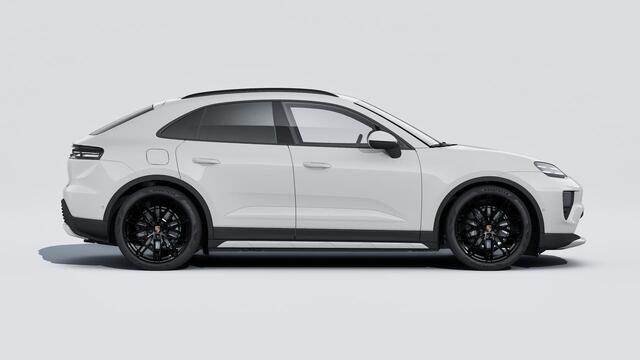 Porsche MACAN 4