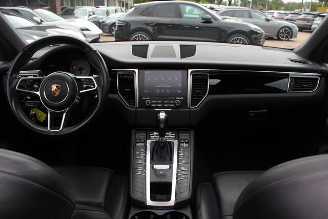 Porsche MACAN 3.0 D S / Panoramadak / Adaptieve Stoelen / Parkeerhulp V+A / 19'' / Navigatie / Stoelverwarming / Cruise Control
