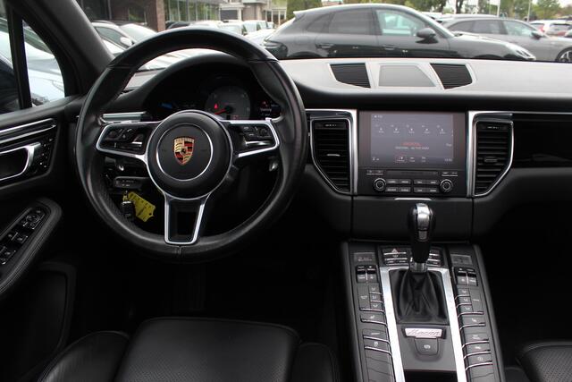 Porsche MACAN 3.0 D S / Panoramadak / Adaptieve Stoelen / Parkeerhulp V+A / 19'' / Navigatie / Stoelverwarming / Cruise Control