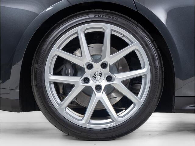 Porsche PANAMERA 4 E-Hybrid