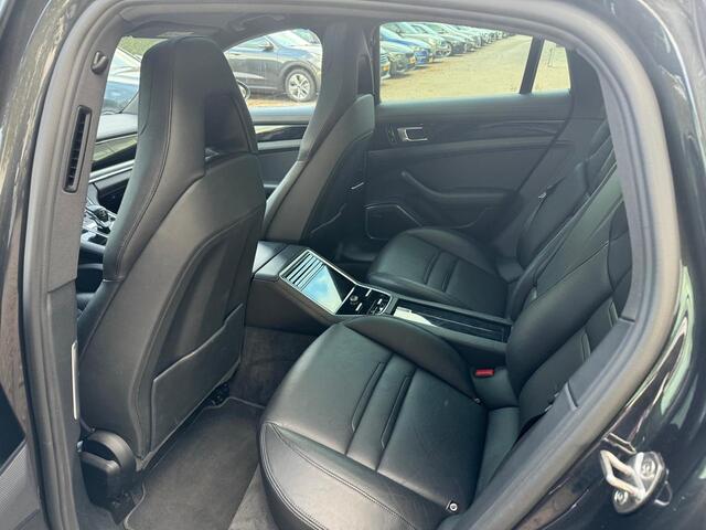 Porsche PANAMERA 4.0 4S / Panoramadak / Camera / Keyless / Nachtzicht / 21'' / Achterasbesturing / Bose / Massage / Dodehoek / Luchtvering / Leder / Stuurverwarming / Stoelventilatie