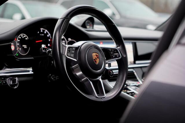 Porsche PANAMERA Sport Turismo 3.0 4 / Pano / Incl BTW / Sportchrono / 4Wiel Sturing