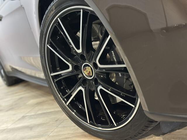 Porsche PANAMERA Sport Turismo 2.9 4 E-Hybrid Platinum Edition 9000 KM | NL Auto | Sport Chrono | LED PDLS+ | Panorama | Luchtvering | 360 Camera | Bose | Adaptive cruise | Apple Carplay | Stuurwiel verwarmd | Isofix |