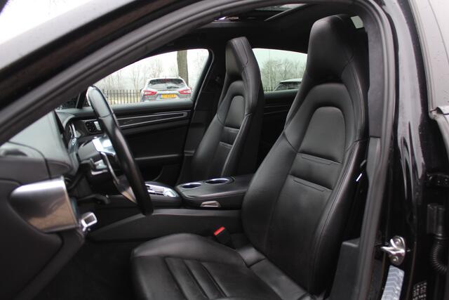 Porsche PANAMERA 2.9 4 E-Hybrid / Panoramadak / 360Camera / Achterasbesturing / 21'' / Matrix LED / Sportdesign / Sportchrono / Carbon / Bose / Stoelventilatie / Keyless / DAB / Dodehoek / ACC / Stuurverwarming