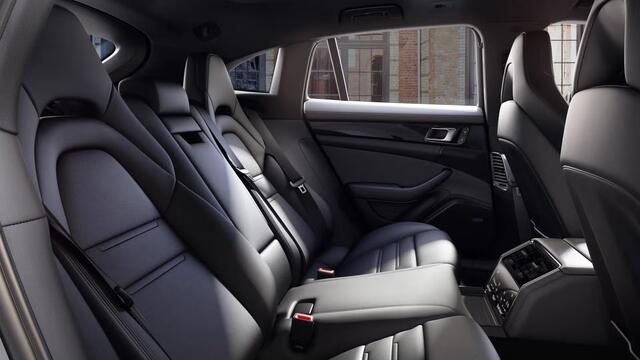 Porsche PANAMERA 4 E-Hybrid Sport Turismo