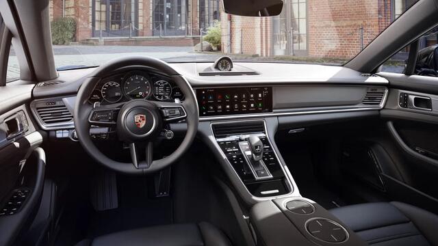 Porsche PANAMERA 4 E-Hybrid Sport Turismo Platinum Edition