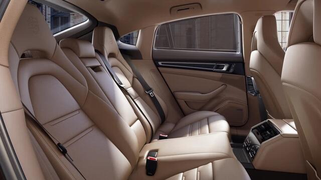 Porsche PANAMERA 4 E-Hybrid Platinum Edition
