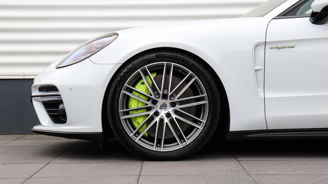Porsche PANAMERA Sport Turismo 4.0 Turbo S E-Hybrid | Massage | Burmester | InnoDrive | Soft-Close | Night-Vision | Panoramadak | Stoelventilatie