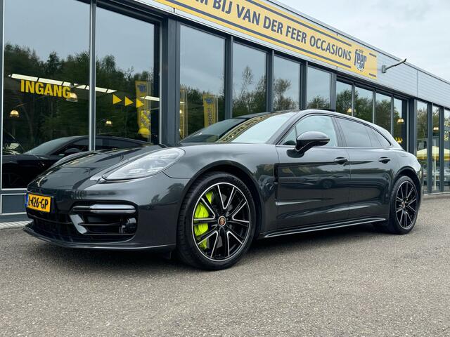 Porsche PANAMERA Sport Turismo 4.0 Turbo S E-Hybrid sport chrono / alcantara hemel / dealer onderhouden