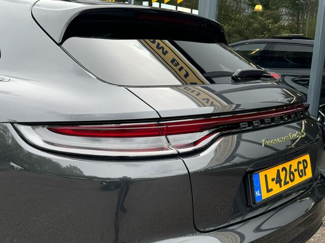 Porsche PANAMERA Sport Turismo 4.0 Turbo S E-Hybrid sport chrono / alcantara hemel / dealer onderhouden