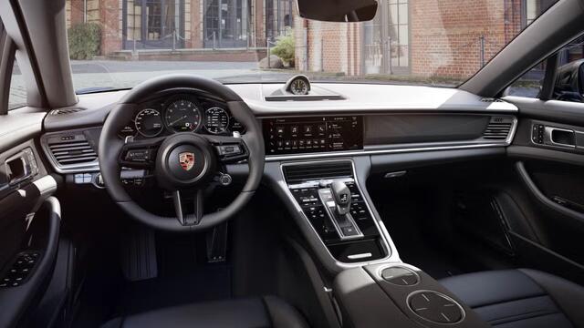 Porsche PANAMERA 4 E-Hybrid Platinum Edition
