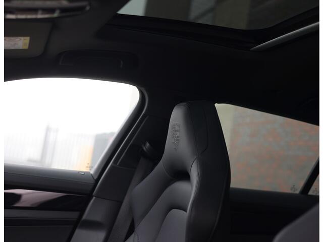 Porsche PANAMERA Sport Turismo 4 E-Hybrid 2.9 4 Platinum Edition | Cherry Red - Chrono