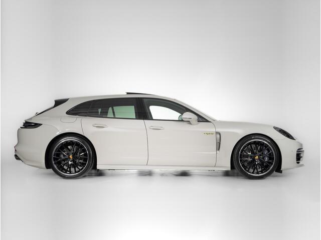Porsche PANAMERA 4 E-Hybrid Sport Turismo Platinum Edition