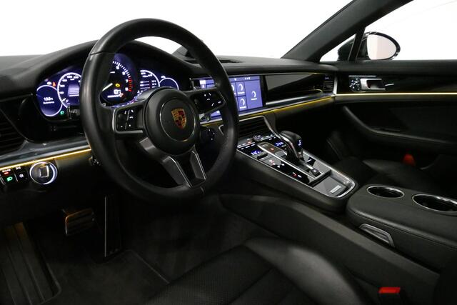 Porsche PANAMERA 2.9 4 E-Hybrid /Orig. Nederlands / Sport Design / Panoramadak / Sport uitlaat / Elektr. verstelbare voorstoelen (14-wegs) + memory / Luchtvering / Apple Carplay / Sport-Chrono / BOSE Surround Sound / Stoelverwarming / Ambienteverlichting / DAB+ / Stuurwie