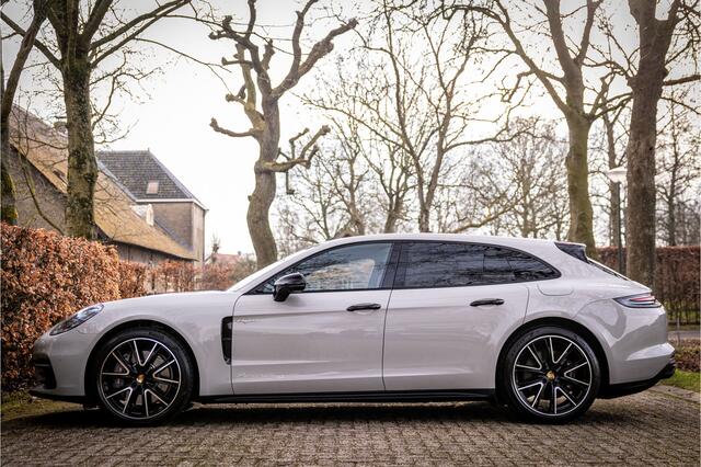 Porsche PANAMERA Sport Turismo 2.9 4 E-Hybrid 10 Years Edition Krijt Stoelventilatie 21" Achterasbesturing Soft Close Panorama
