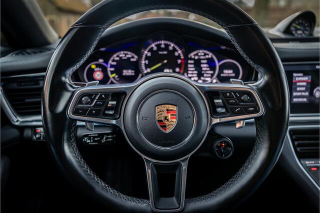 Porsche PANAMERA Sport Turismo 2.9 4 E-Hybrid 10 Years Edition Krijt Stoelventilatie 21" Achterasbesturing Soft Close Panorama