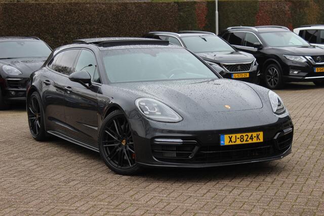 Porsche PANAMERA Sport Turismo 2.9 4 E-Hybrid / Panoramadak / Camera / Luchtvering / Sportuitlaat / Bose / 21'' / Softclose / Sportdesign&Chrono / Stoelverwarming 4x / Stuurverwarming / DAB / Dodehoek / Cruise Control
