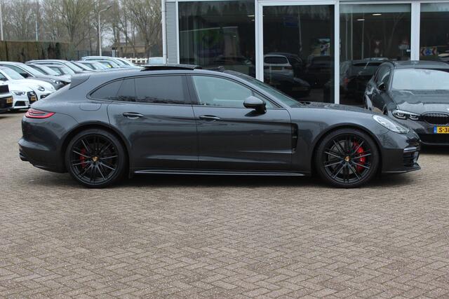 Porsche PANAMERA Sport Turismo 2.9 4 E-Hybrid / Panoramadak / Camera / Luchtvering / Sportuitlaat / Bose / 21'' / Softclose / Sportdesign&Chrono / Stoelverwarming 4x / Stuurverwarming / DAB / Dodehoek / Cruise Control