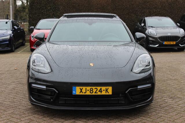 Porsche PANAMERA Sport Turismo 2.9 4 E-Hybrid / Panoramadak / Camera / Luchtvering / Sportuitlaat / Bose / 21'' / Softclose / Sportdesign&Chrono / Stoelverwarming 4x / Stuurverwarming / DAB / Dodehoek / Cruise Control
