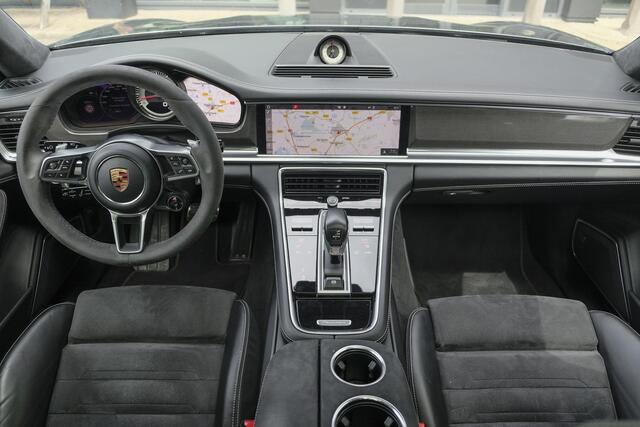 Porsche PANAMERA Sport Turismo GTS 4.0 V8 460PK SportDesign Pano Sport Chrono Carbon Alcantara 18-weg Sportstoelen Sportuitlaat Luchtvering