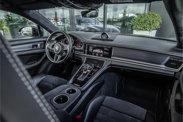 Porsche PANAMERA Sport Turismo 4.0 GTS - Sport Chrono + | Panorama | Memory | HUD